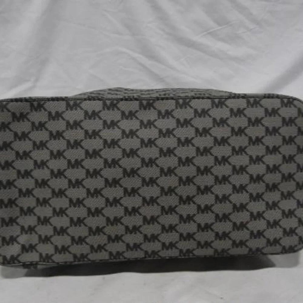 EUC Michael Kors Emry Signature Canvas Black Grey Large Zip Tote w/ Dustbag - Picture 4 of 5